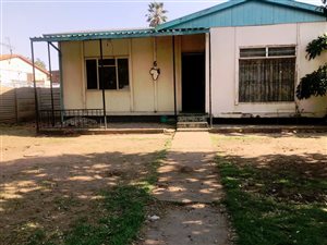 3 Bedroom House in Leeuhof