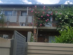 2 Bedroom Duplex in Doornpoort and surrounds
