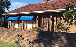 5 Bedroom House in Old Place