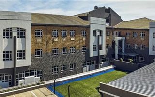 2 Bedroom Apartment in Bruma