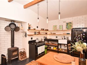 4 Bed House in St James
