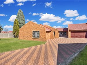 4 Bed House in Dalpark