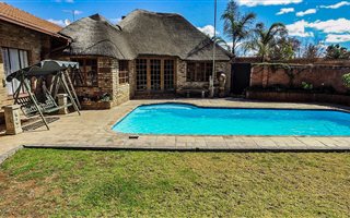 4 Bedroom House in Royldene