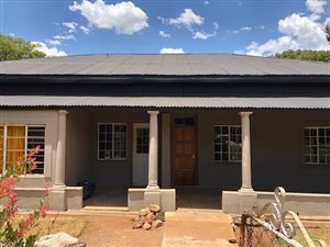 7 Bed House in Hartbeesfontein