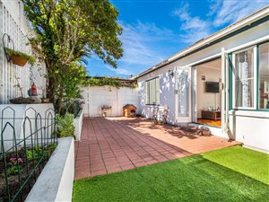 2 Bed Townhouse in Wynberg Upper