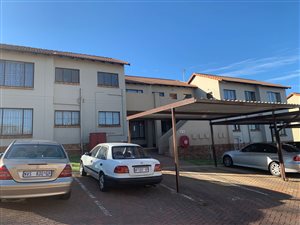2 Bed Townhouse in Mondeor