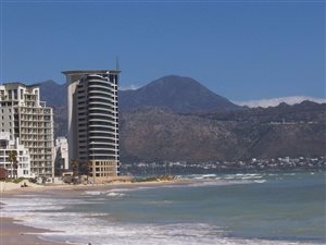 3 Bed Apartment in Strand Central