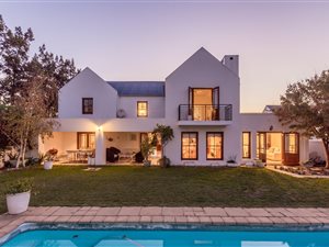 4 Bed House in De Zalze