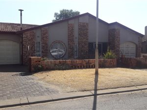 3 Bed House in Lenasia