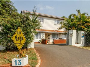8 Bed House in Glen Hills