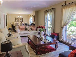 4 Bed House in Waterkloof Glen