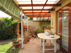 3 Bed Townhouse in Helena Heights