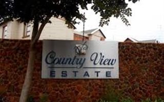 813 m² Land available in Country View Estate