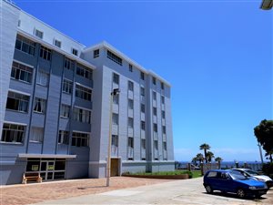 2 Bed Apartment in Summerstrand