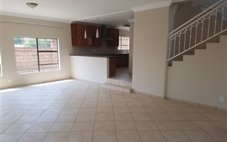 3 Bedroom House in Ninapark