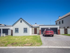 3 Bed House in Dennegeur