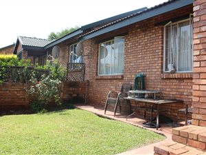 3 Bed Townhouse in Ekklesia