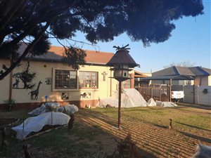 2 Bed House in Nigel Central