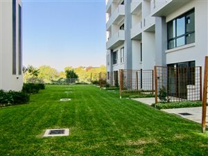 2 Bed Apartment in Waterkloof Heights
