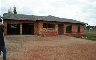 3 Bedroom Townhouse in Carletonville