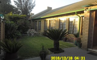 3 Bedroom Townhouse in Modelpark