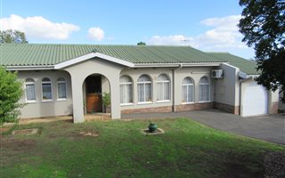 4 Bedroom House in Malmesbury