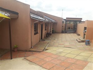 4 Bed House in Shalimar Ridge