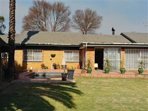 3 Bed House in Edelweiss
