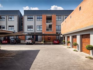 3 Bed Apartment in Hazelwood