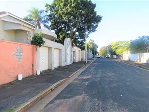 3 Bed House in Essenwood