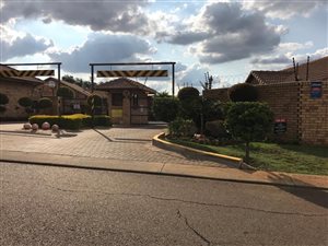 3 Bed Townhouse in Willow Park Manor