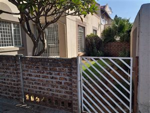 2 Bed Townhouse in Rewlatch