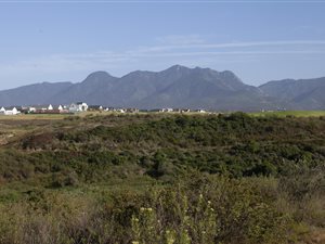 687 m² Land available in Kingswood Golf Estate