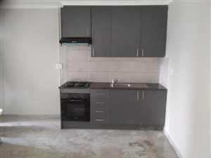 2 Bed Flat in Orange Grove