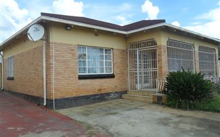 2 Bedroom House in Rewlatch