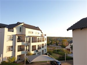 2 Bed Apartment in Fourways Gardens
