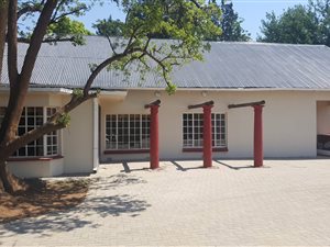 200 m² Office Space in Park West