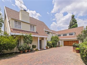 4 Bed House in Hurlingham