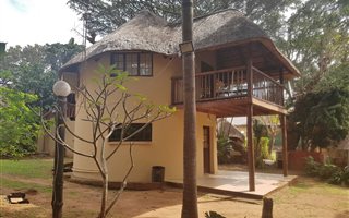 2 Bedroom House in Woodgrange