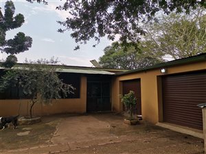 9 ha Farm in Rooiwal