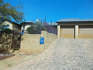3 Bed House in Rangeview