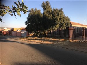 5 Bed House in Vanderbijlpark CE7