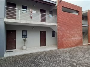 2 Bed Apartment in Pomona