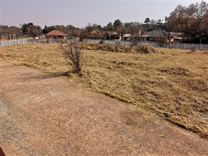 5000 m² Land available in Elandia