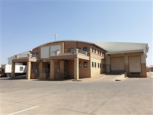 999 m² Industrial space in Halfway House