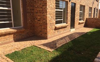 2 Bedroom Townhouse in Honey Park