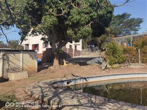 1929 m² Land available in Westville