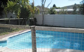 4 Bedroom House in Vrykyk