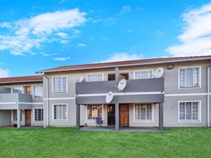 2 Bed Apartment in East Rand Proprietary Mines