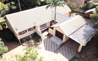 4 Bedroom House in Rietvalleipark